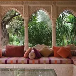 Villa Avirona